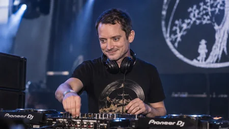 Elijah Wood played Frodo in The Lord of the Rings. He is also half of an all-vinyl DJ duo. He and hi