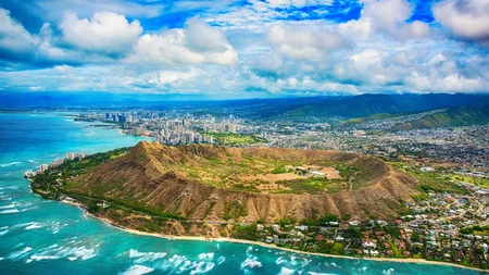 The Hawaiian alphabet has 13 letters.