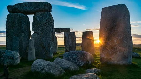 Stonehenge was privately owned until 1918. A barrister named Cecil Chubb bought it at a Salisbury au